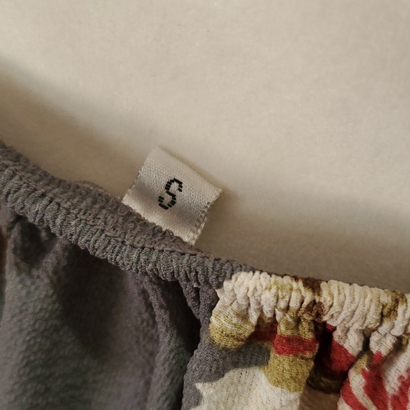 Open Back Halter Maxi Gray Tropical Floral Small - Picture 13 of 16